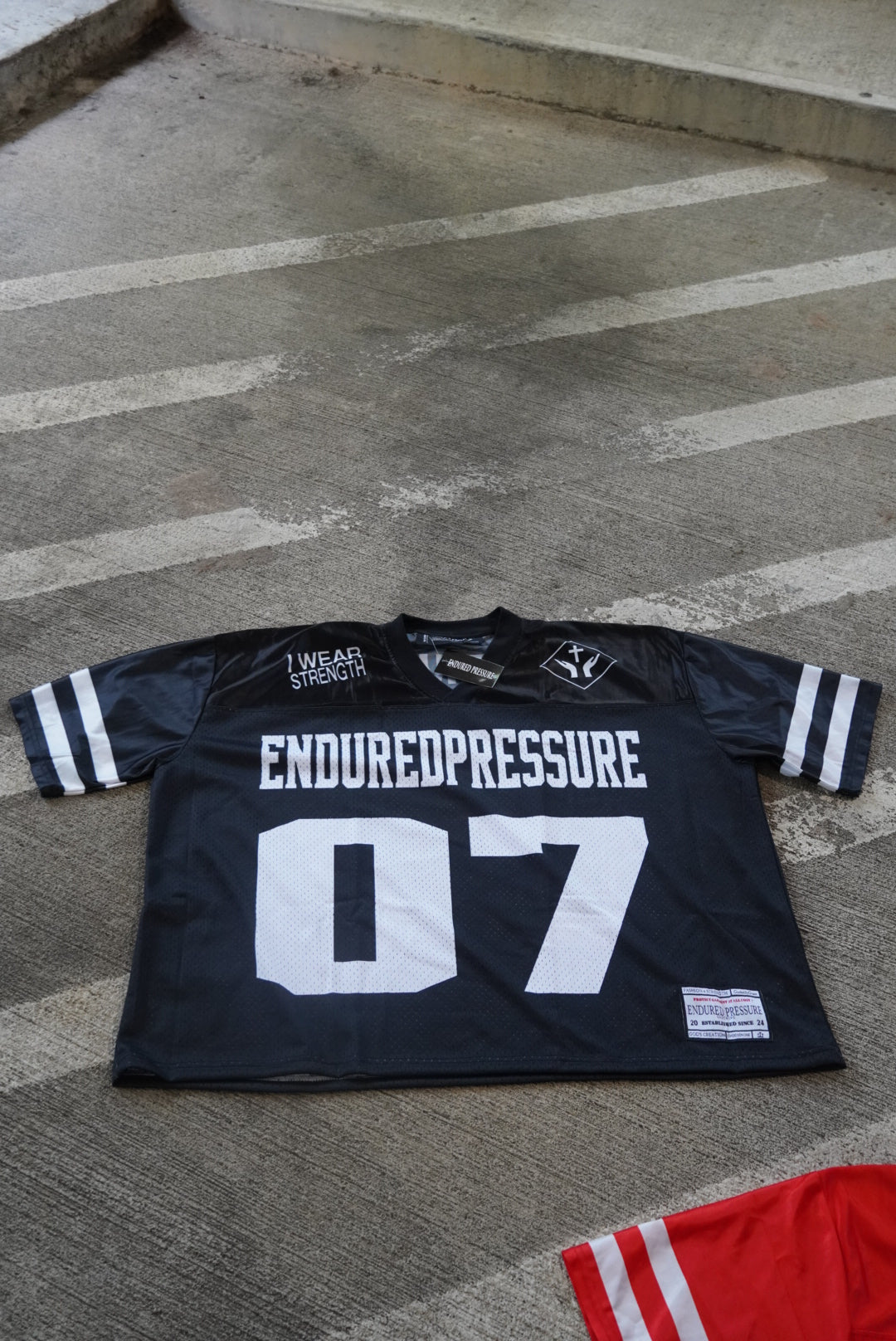 Black 'I WEAR STRENGTH' Jersey