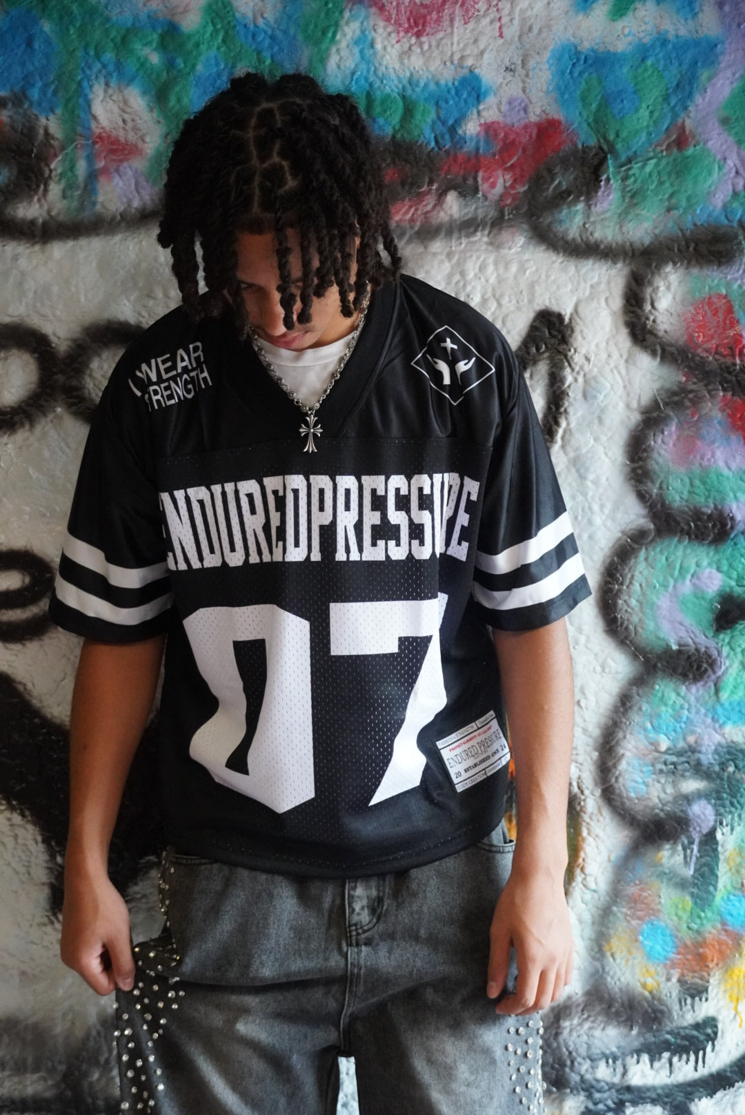 Black 'I WEAR STRENGTH'