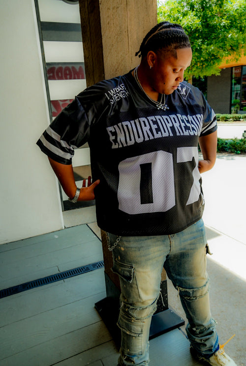 Black 'I WEAR STRENGTH' Jersey